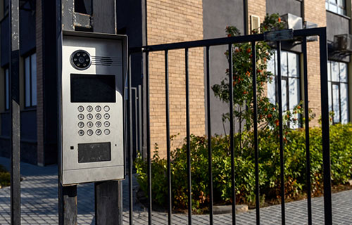 Sviluppo dell'innovazione nel controllo degli accessi in metallo.